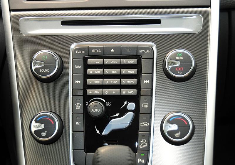 沃爾沃(進口) 沃爾沃XC60 2011款 3.0 T6 R-Design 個性運動版