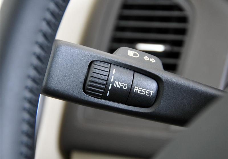 沃爾沃(進(jìn)口) 沃爾沃XC60 2011款 3.0 T6 AWD智尊版