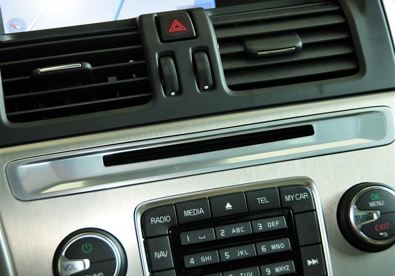 沃爾沃(進(jìn)口) 沃爾沃XC60 2011款 3.0 T6 AWD智尊版