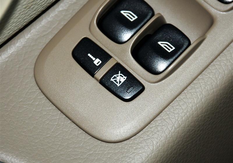 沃爾沃(進(jìn)口) 沃爾沃XC90 2012款 2.5T 北歐豪華版