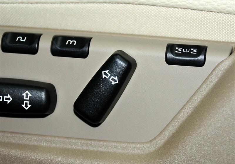 沃爾沃(進(jìn)口) 沃爾沃XC90 2012款 2.5T 北歐豪華版