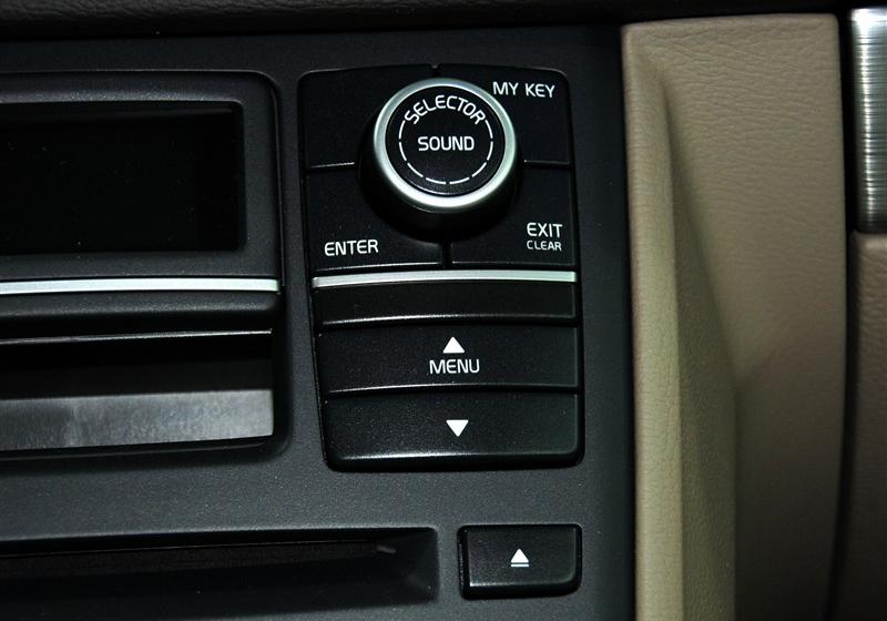 沃爾沃(進(jìn)口) 沃爾沃XC90 2012款 2.5T 北歐豪華版