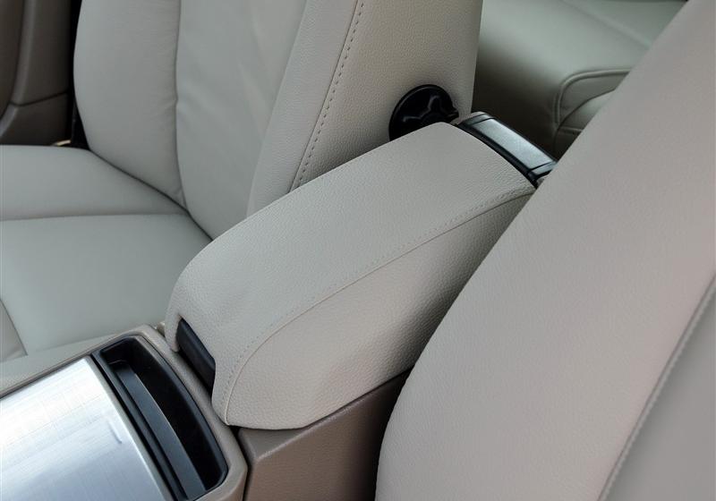 沃爾沃(進(jìn)口) 沃爾沃XC90 2011款 2.5T 北歐豪華版