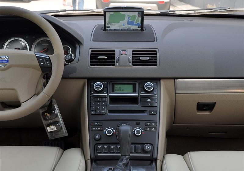 沃爾沃(進(jìn)口) 沃爾沃XC90 2011款 2.5T 北歐豪華版