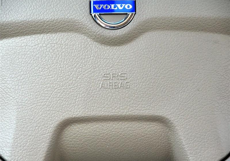 沃爾沃(進(jìn)口) 沃爾沃XC90 2011款 2.5T 北歐豪華版