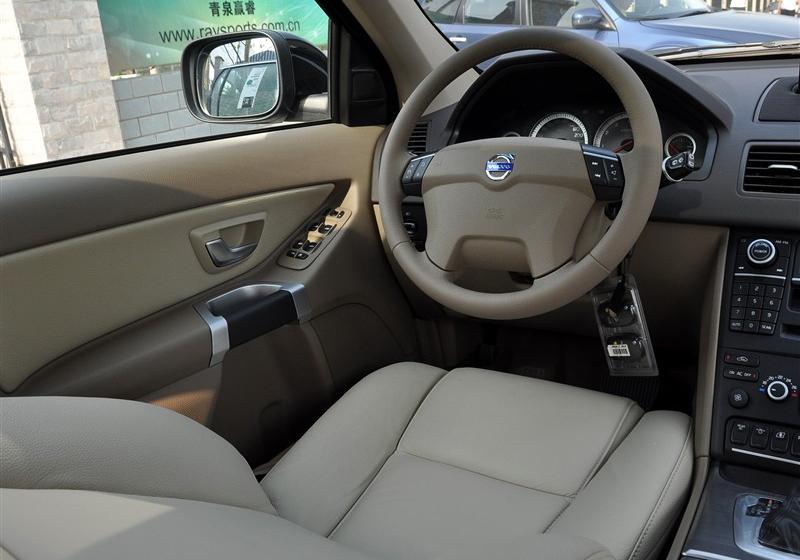 沃爾沃(進(jìn)口) 沃爾沃XC90 2011款 2.5T 北歐豪華版