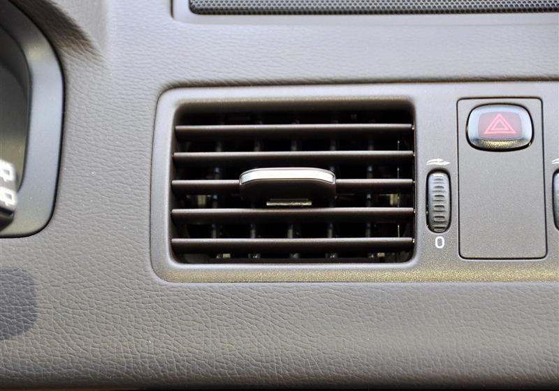 沃爾沃(進(jìn)口) 沃爾沃XC90 2011款 2.5T 北歐豪華版