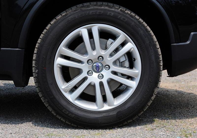 沃爾沃(進(jìn)口) 沃爾沃XC90 2011款 2.5T 北歐行政版