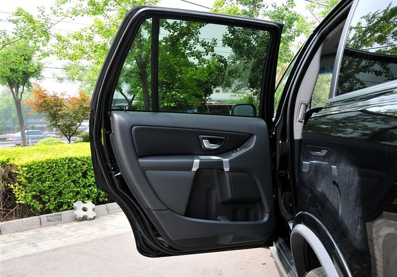 沃爾沃(進(jìn)口) 沃爾沃XC90 2011款 2.5T 北歐個(gè)性運(yùn)動(dòng)版