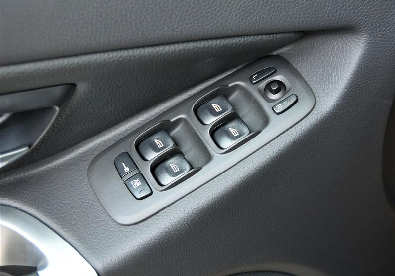 沃爾沃(進(jìn)口) 沃爾沃XC90 2011款 2.5T 北歐個性運動版