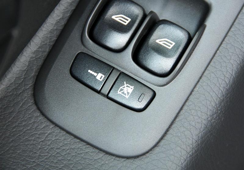 沃爾沃(進(jìn)口) 沃爾沃XC90 2011款 2.5T 北歐個(gè)性運(yùn)動(dòng)版