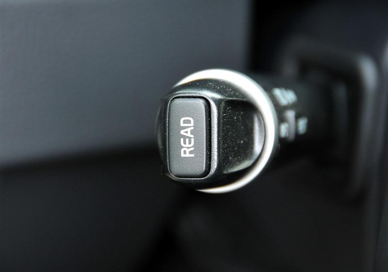 沃爾沃(進(jìn)口) 沃爾沃XC90 2011款 2.5T 北歐個(gè)性運(yùn)動(dòng)版