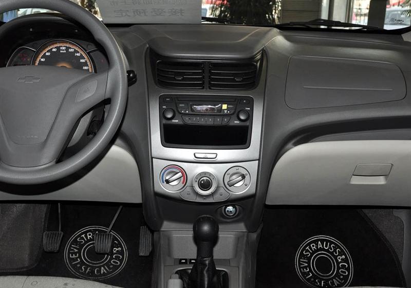 通用雪佛蘭 賽歐 2010款 1.2L 手動溫馨版