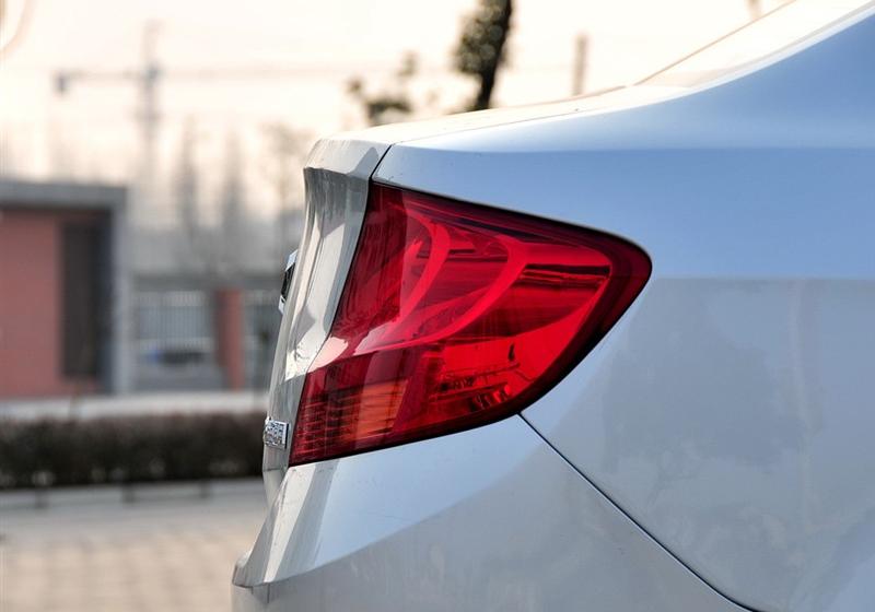 通用雪佛蘭 賽歐 2010款 1.4L 手動優逸版