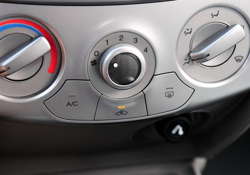 通用雪佛蘭 賽歐 2010款 兩廂 1.4L EMT優(yōu)逸版