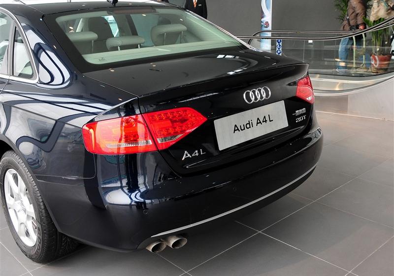 奧迪A4L  2011款 2.0 TFSI 技術(shù)型