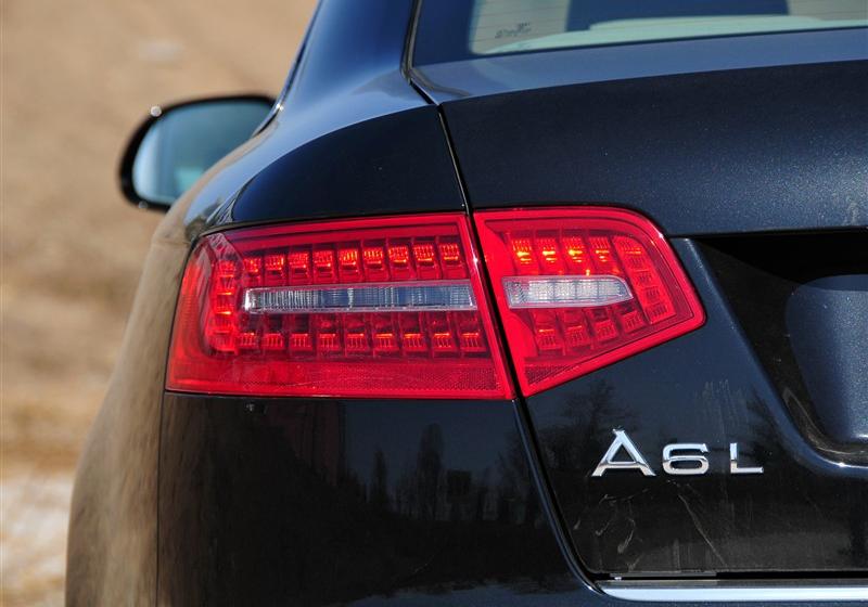 奧迪A6L  2011款 3.0 TFSI quattro 豪華型