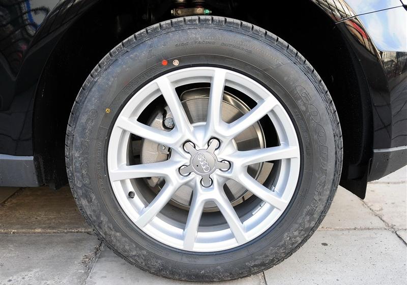 奧迪Q5  2011款 2.0TSI 舒適型