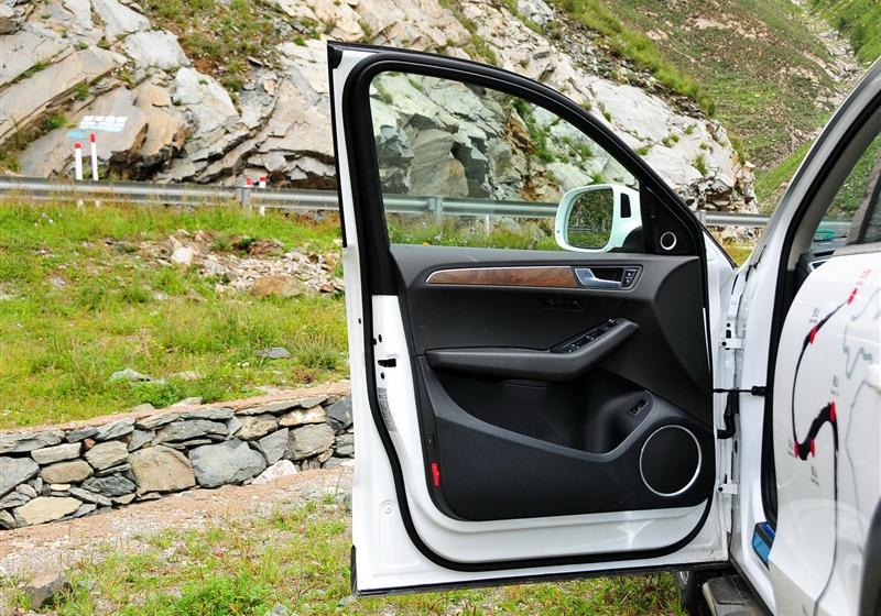 奧迪Q5  2011款 2.0TSI 豪華型