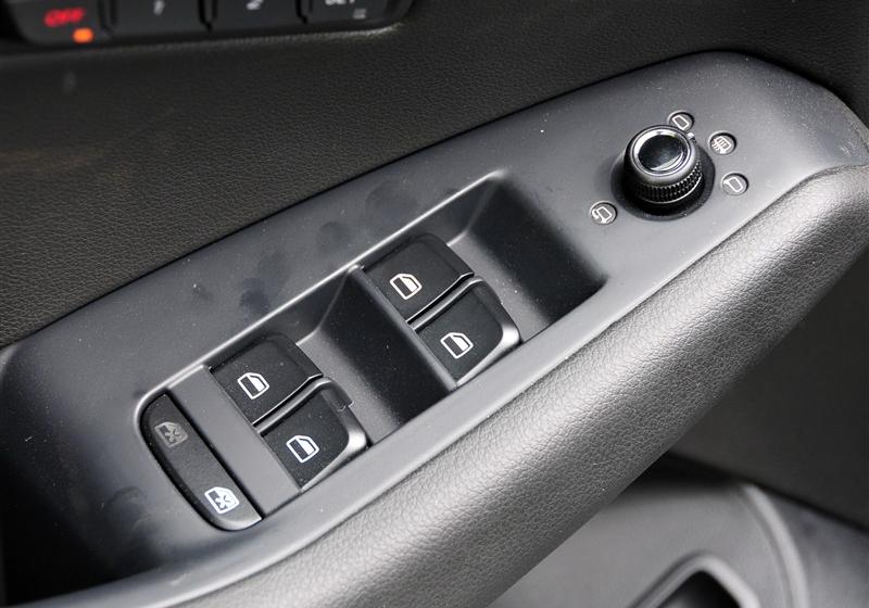 奧迪Q5  2011款 2.0TSI 豪華型