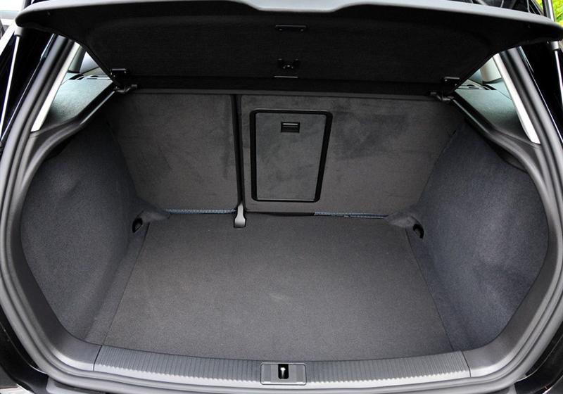 奧迪A3  2010款 Sportback 1.8T 豪華型