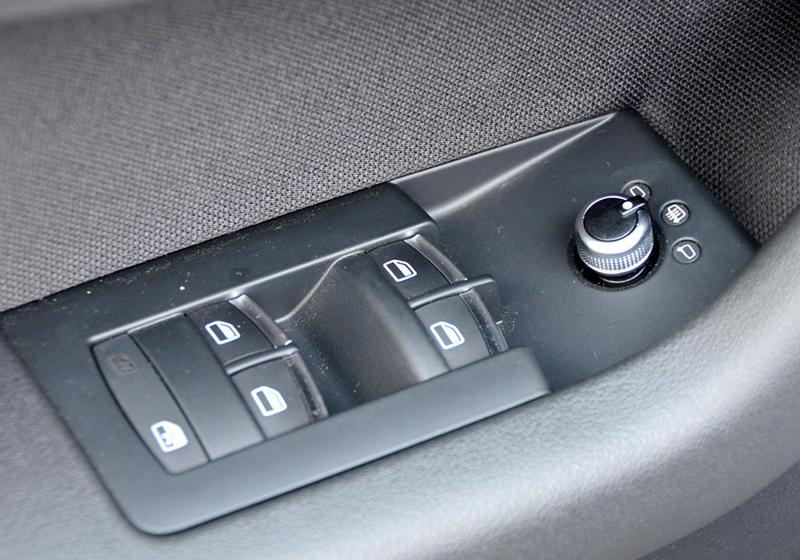 奧迪A3  2010款 Sportback 1.8T 豪華型