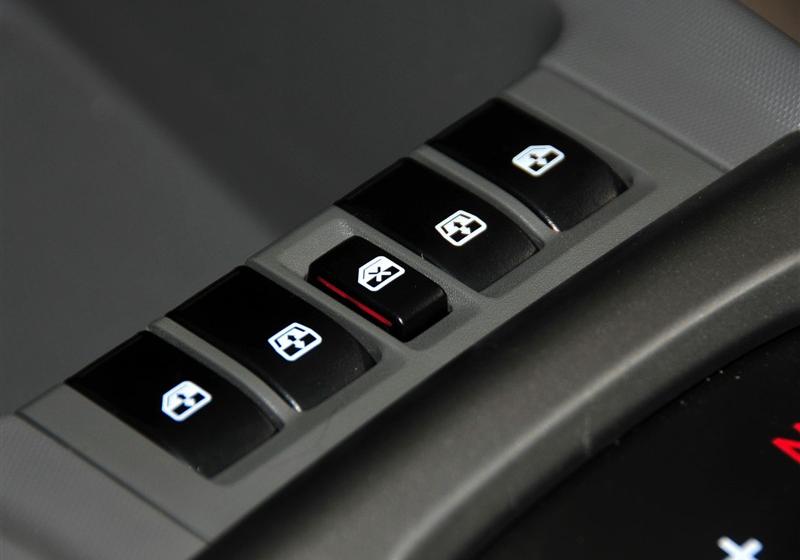 賽歐  2010款 1.4L EMT優(yōu)逸版