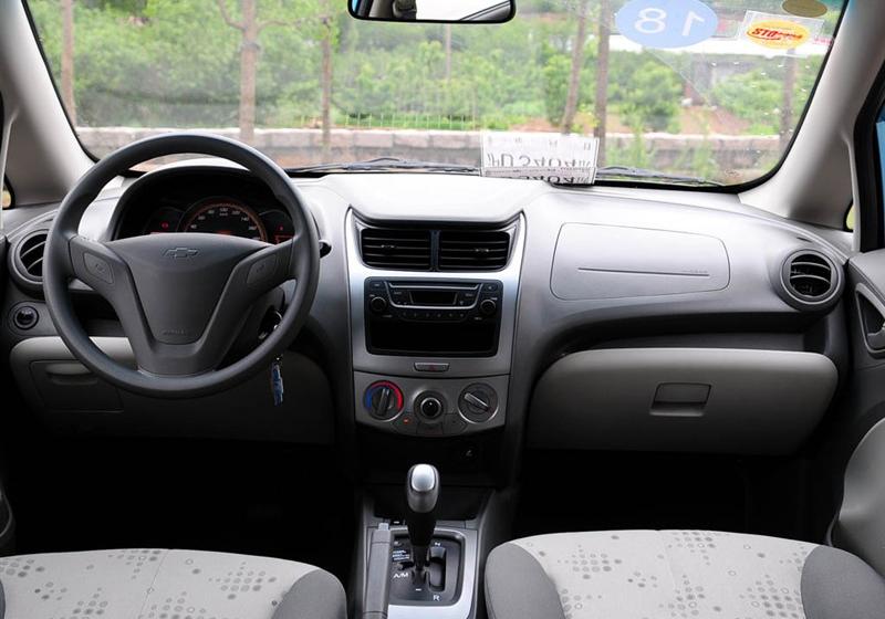 賽歐  2010款 兩廂 1.2L EMT理想版