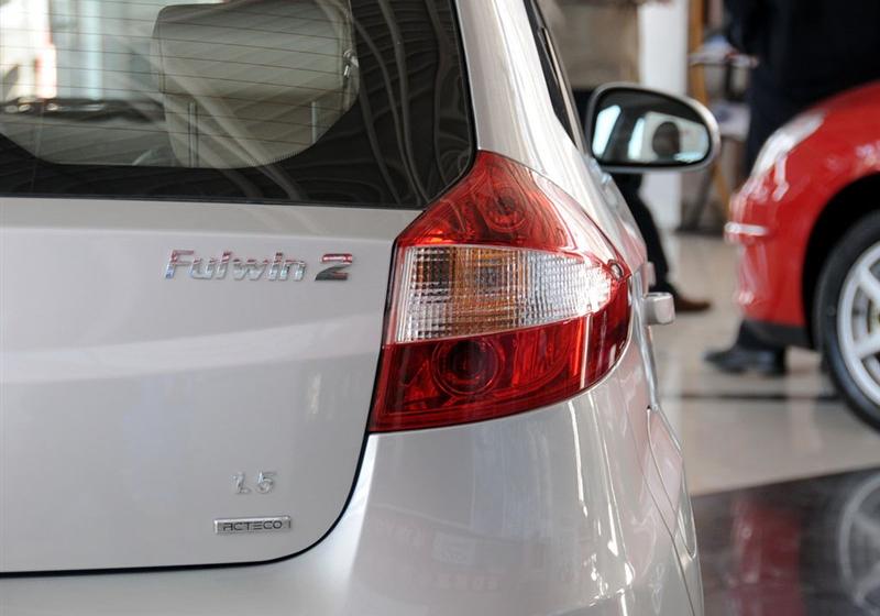 風云2  2010款 1.5 兩廂 豪華型