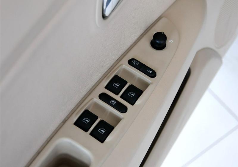 風云2  2010款 1.5 兩廂 豪華型