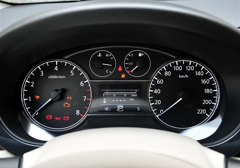 騏達  2011款 1.6 CVT豪華型