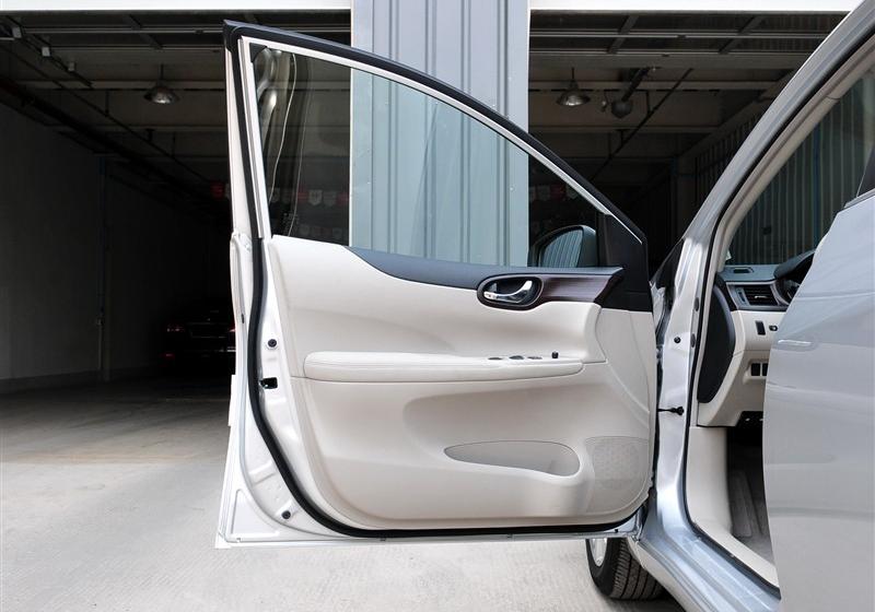 騏達  2011款 1.6 CVT豪華型