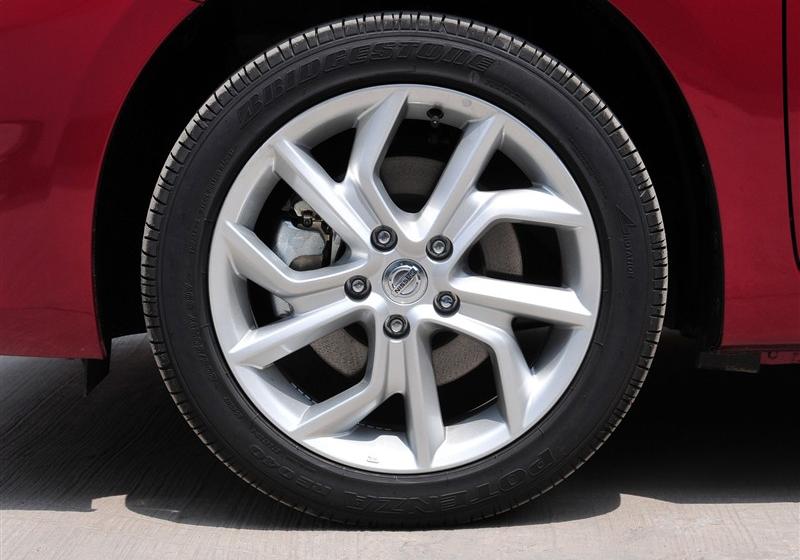 騏達(dá)  2011款 1.6T M-CVT致酷版