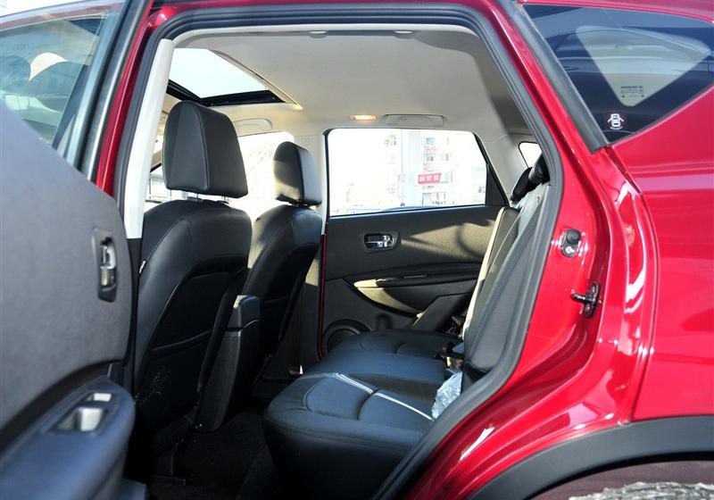 逍客  2011款 2.0XV 雷 CVT 2WD