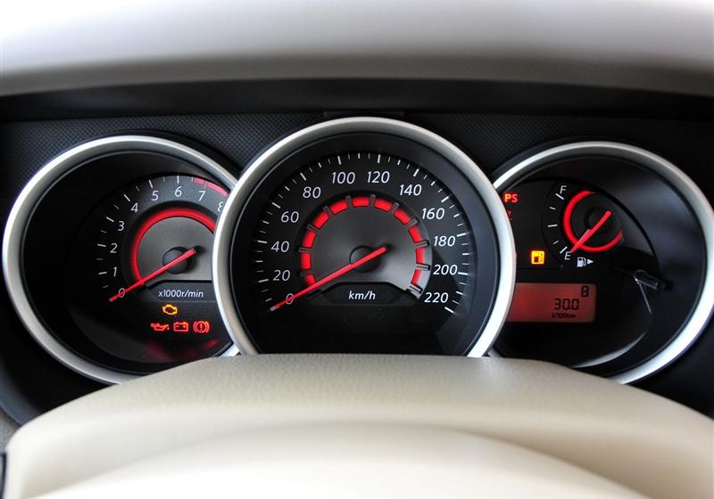 軒逸  2009款 1.6XL 豪華天窗版 MT