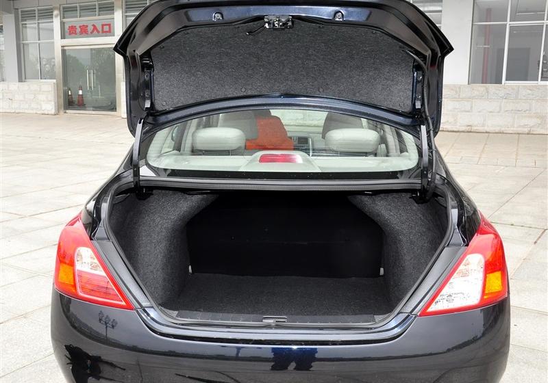 陽光  2011款 1.5XV 尊貴版 MT