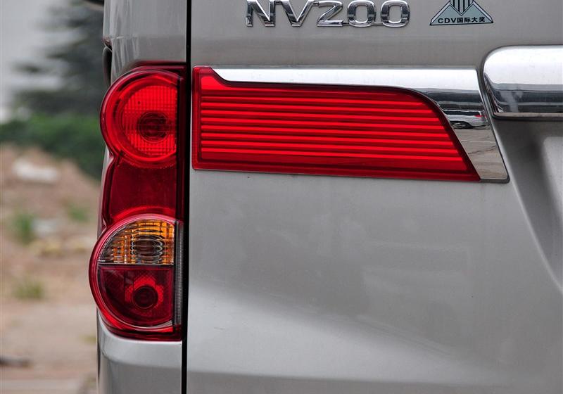 日產NV200  2011款 1.6 尊貴型 223座