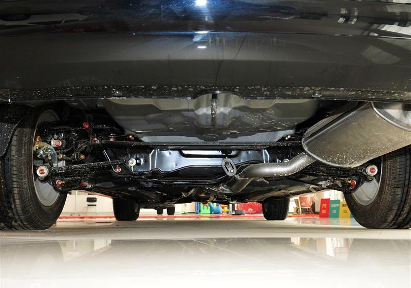 比亞迪F6  2011款 黃金版 1.8L MT豪華型