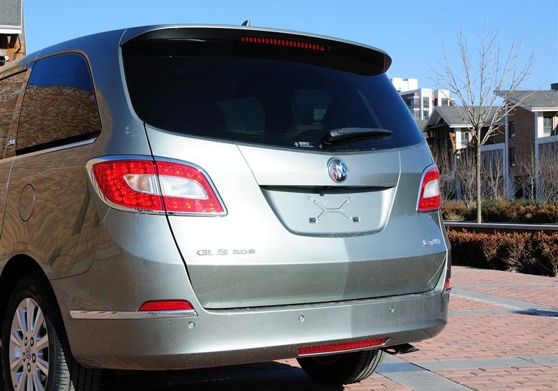 別克GL8  2011款 3.0L XT豪華商務旗艦版