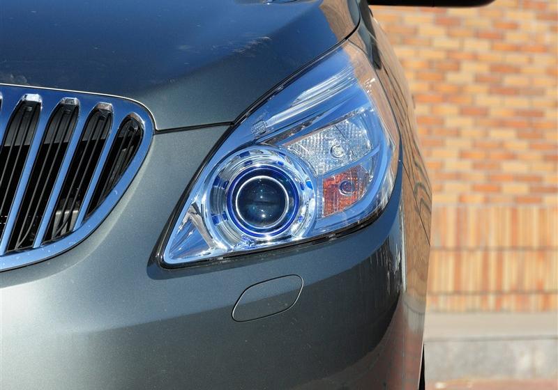 別克GL8  2011款 3.0L XT豪華商務旗艦版