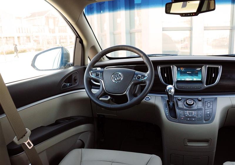 別克GL8  2011款 3.0L XT豪華商務(wù)旗艦版