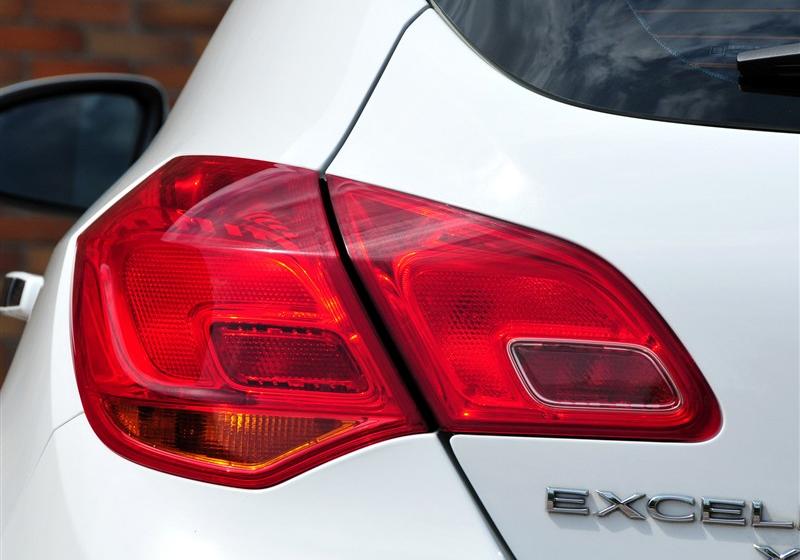 英朗  2010款 XT 1.6T 時尚運(yùn)動版