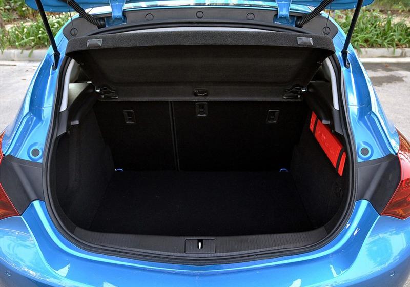 英朗  2010款 XT 1.6T 新銳運動版