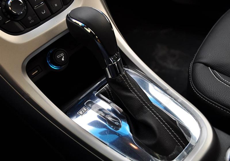 英朗  2010款 XT 1.8L 自動(dòng)豪華版