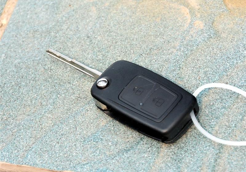 威麟V5  2012款 2.0L 4AT 豪華型