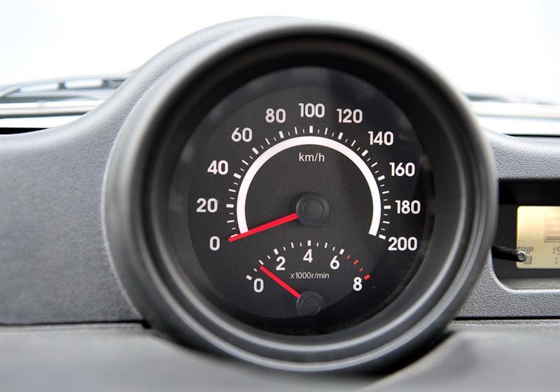 哈弗M2  2010款 1.5手動兩驅(qū)豪華型