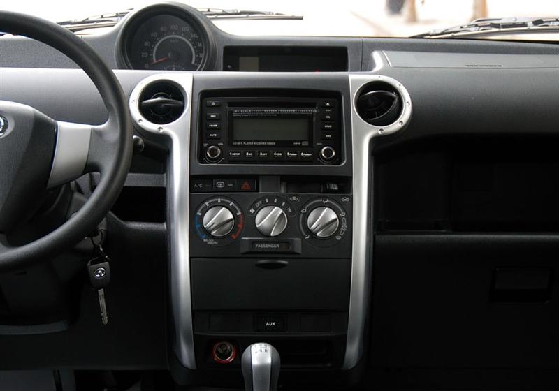 酷熊  2009款 1.5 豪華型