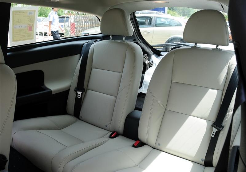 沃爾沃C30  2012款 2.0 Aktiv 樂動(dòng)套裝版