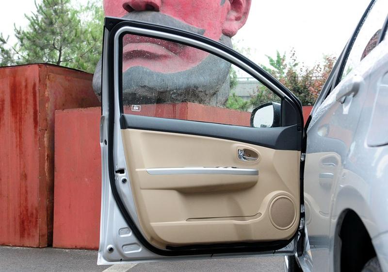 騰翼C30  2010款 1.5 手動舒適型