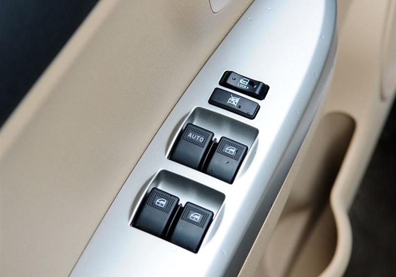 騰翼C30  2010款 1.5 手動舒適型